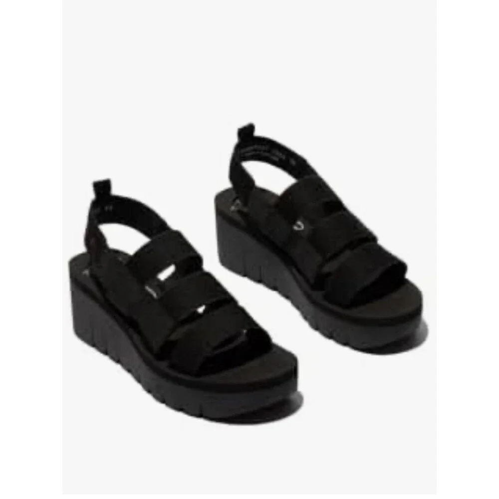 Fly London Women's Yere847fly Sandal Black chunky platform Slide Sandals 9/9.5